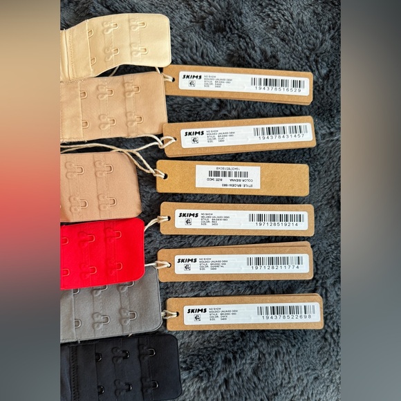 SKIMS No Show unlined molded Demi bra 34DD NWT (SK0004) - Picture 7 of 7